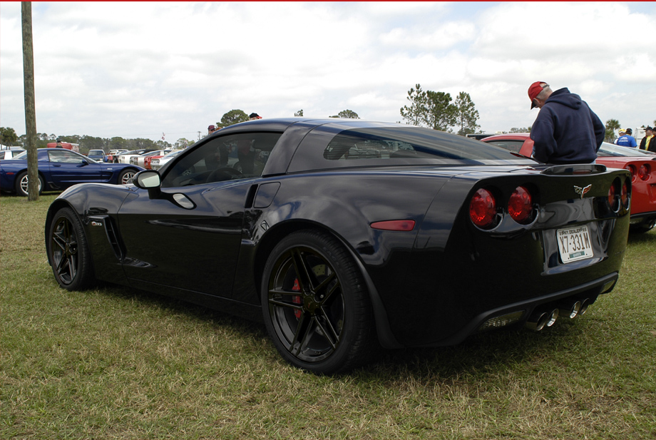 https://www.2bluesc.com/pictures/Corvette/c6%20z06/black-c6-z06.jpg
